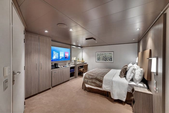 MSC Cruises MSC Seaview Accommodation Yacht Club Interior Disabled.jpg